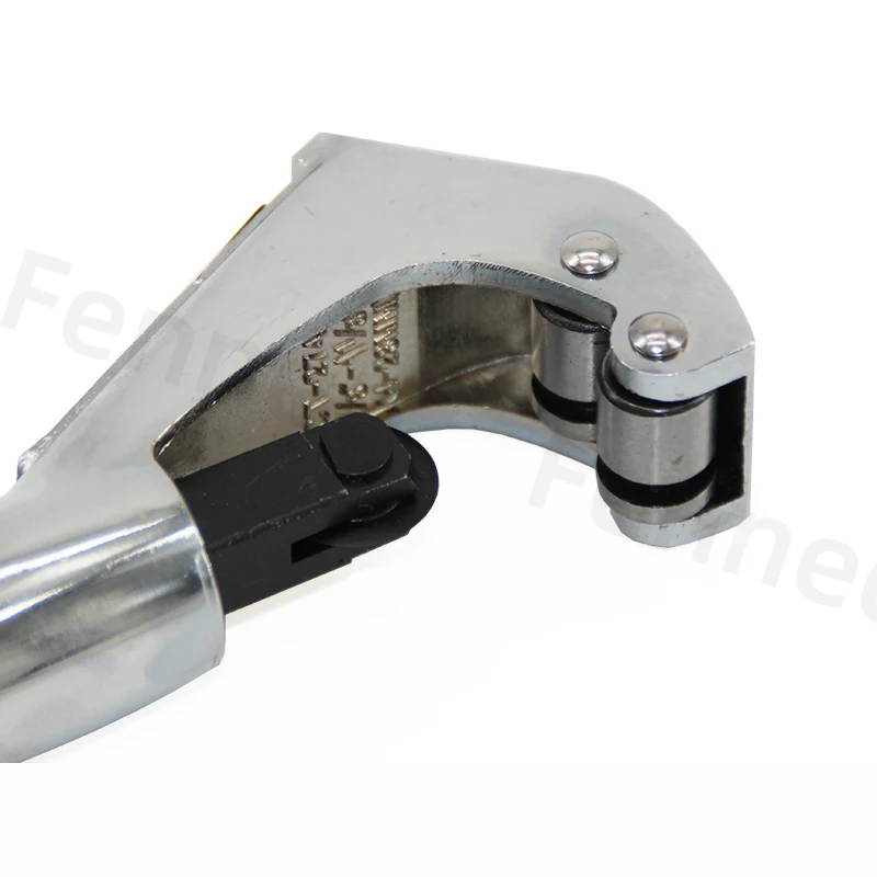 Obcinak do rur łożysko rolkowe – Pipe Cutter Ratchet recenzja i cena